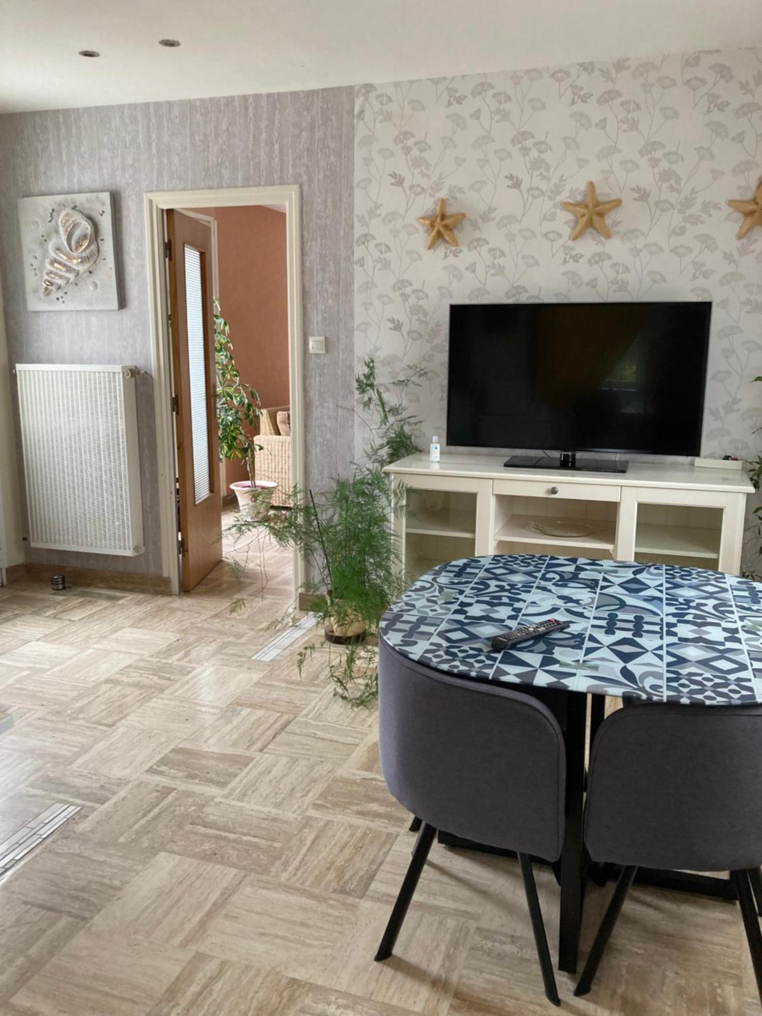 Loue Chambre Chez L Habitant Acces A La Cuisine A 10 Mn Des Plages Ploeven Exterior photo